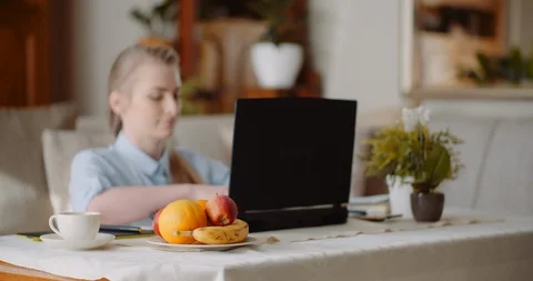 Woman working on computer thinking and solving problem Stock Footage 127285646