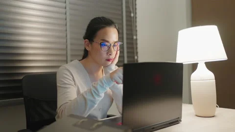 Woman working Stock-Footage 164314734