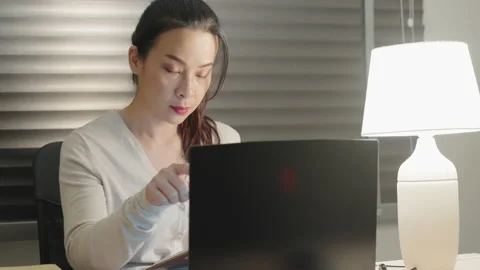 Woman working Stock-Footage 164317455