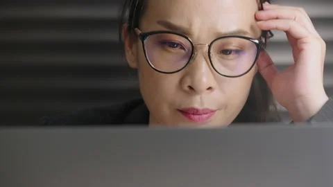 Woman working Stock-Footage 164420643
