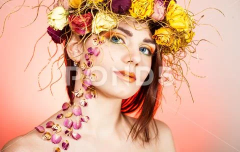 Woman with wreath on her head Stock Photos