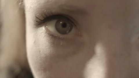 Woman's Eye Close-Up Video stock 39778882
