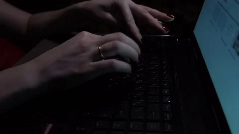Woman's hand writing a message Stock Footage 69795688