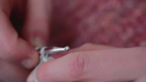 Woman's Hands Doing Crochet Work, Shows How To Knit Correctly - close up 스톡 동영상 147639144