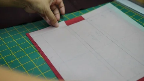 Woman's hands, doing her patchwork Video stock 101022128