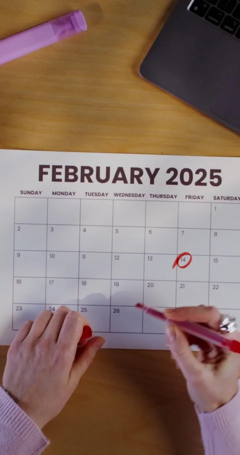 Womans hands mark the date in the calendar Stock Footage 313065176