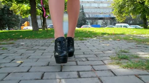 Woman's legs Stock-Footage 12163487