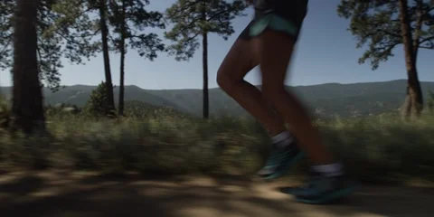 Woman's Legs Running On Trail 스톡 동영상 105923975