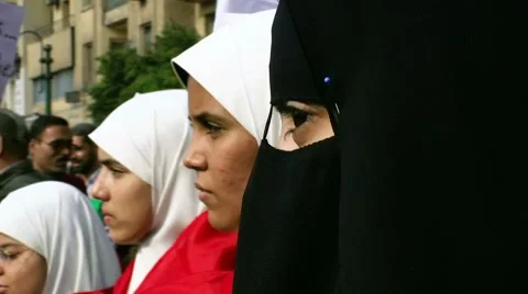 Womans of tahrir square Stock-Footage 10758456
