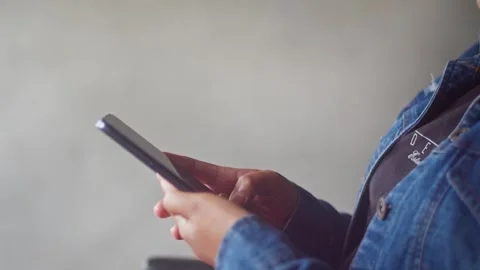 Women browsing app side view. Video stock 244250383