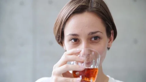 Women drinking drinks (tea, tea, iced tea) Stock Footage 147600620