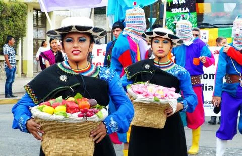 Women of Indigenous Quechua nationality called Saraguro, Ecuador Stock Photos