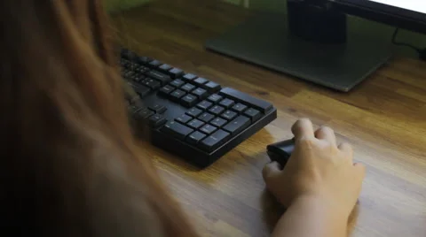 Women play computer mouse, video Stock Footage 63904210