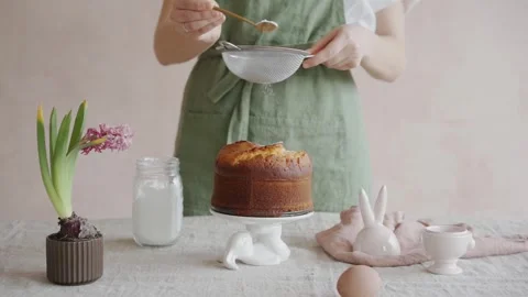 Women preparing cake Video stock 266857148