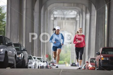 Women Running, Seattle, Washington, USA Stock Photos