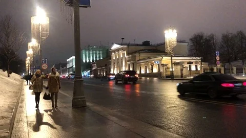 Women walking down the sidewalk Stock Footage 100666578