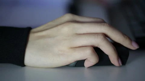 Womens hand using computer mouse clicking. Stock Footage 133115165