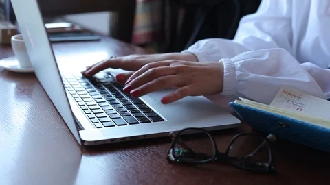 Women's hands, notebook, Notepad, glasses, close-up Video stock 114484844