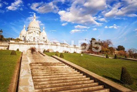 Wonderful view of sacred heart cathedral and steep stairs - paris Stock Photos