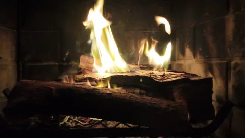 Wood burning in a fireplace 库存影片 329067157