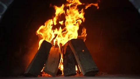 Wood fire in the dark Stock-Footage 82185550