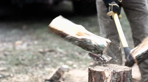 Wood Splitting Multiple Hits with the axe, chopping firewood Video stock 59703420