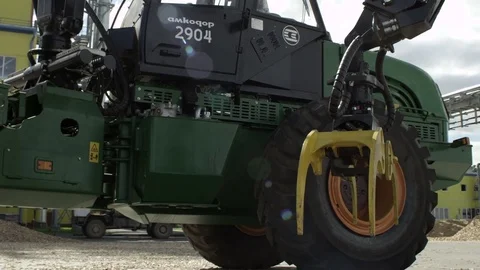 Woodchipper, close up on the iron claw Stock Footage 71269708