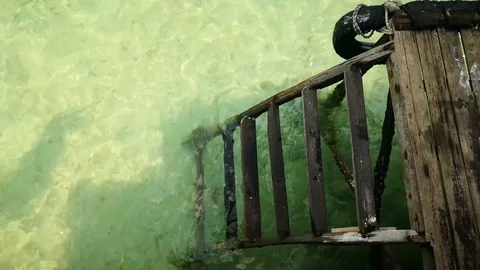 Wooden jetty  Vidéo 114343535