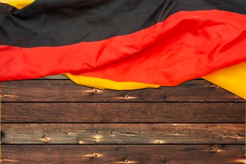 Wooden pattern table board with Germany flag, copy space banner Foto stock