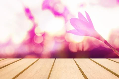 Wooden table for your texture and bokhe pan tone background montage Foto stock