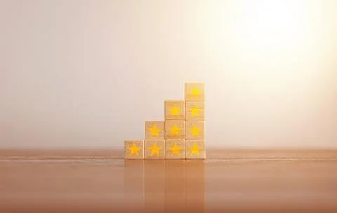 Woods block square step with 5 Star rating. Customer service evaluation and.. Stock Photos