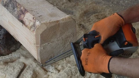 Woodworking with a chainsaw Stock Footage 91988186