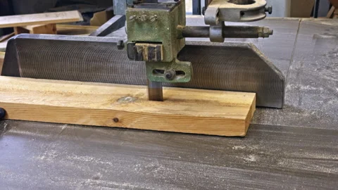 Woodworking machine cutting timber in workshop Stock-Footage 337549672