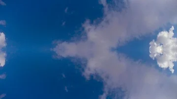 Wool of Cumulus clouds 스톡 동영상 85885474