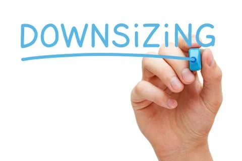 Word Downsizing Handwritten With Blue Marker Stockfoto's