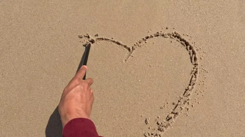 Word "problems" written in sand on the beach and washed by waves 스톡 동영상 245710245