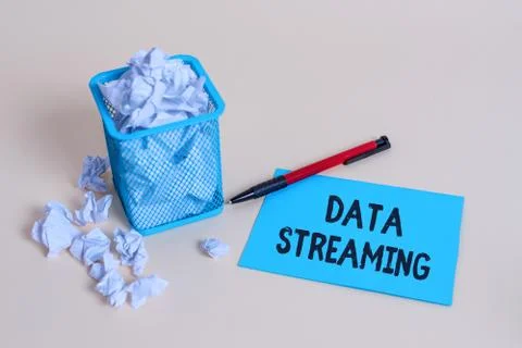 Word writing text Data Streaming. Business concept for data that is continuously Stockfoto's