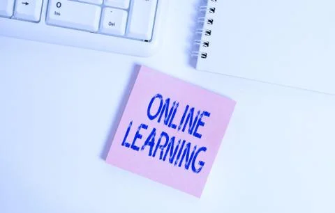 Word writing text Online Learning. Business concept for Larning with the 스톡 사진