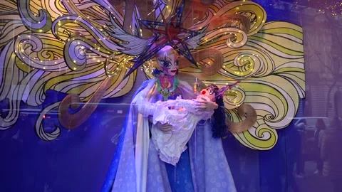 Work-of-art window displays of Galeries Lafayette during Christmas in Paris. Video stock 259065982