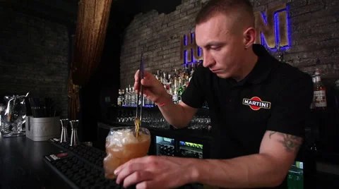 work of bartender  in gastrobar HOUDINI. Stock Footage 61865656