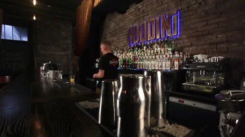Work of bartender  in gastrobar HOUDINI. Stock Footage 61865689