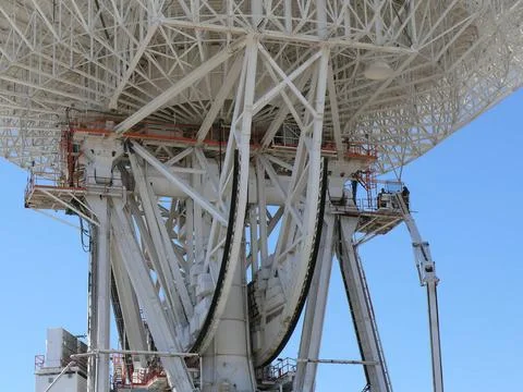 Work began on March 11, 2010 to replace a set of elevation bearings on the... Foto stock