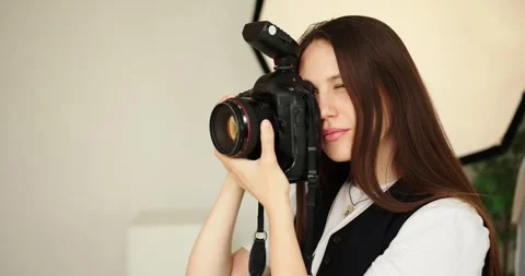 Work behind the scenes of professional photography in the studio. Stock Footage 279916008