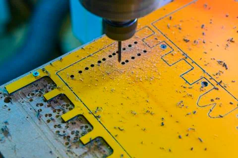 Work on the CNC machine. 스톡 사진