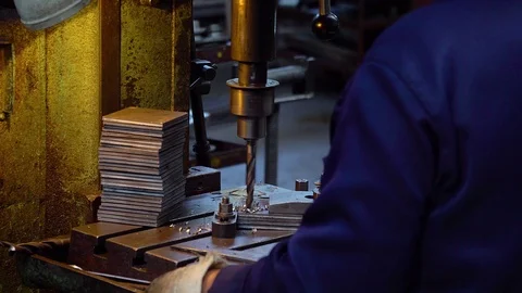 Work on a drilling machine Video stock 118269268