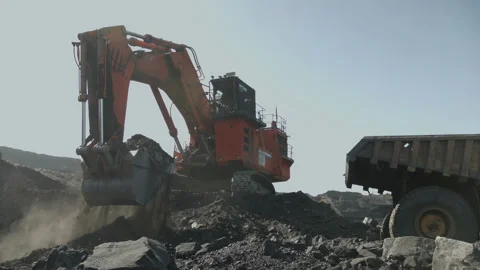 Work of excavator with Russian flag on coal deposit in Kemerovo. Mining industry Stock Footage 205239960