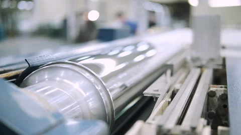 Work of an industrial machine. glossy shaft rotates at high speed. machine. 库存影片 203263354