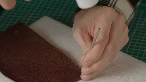 Work with leather, handmade. Stock-Footage 332083027