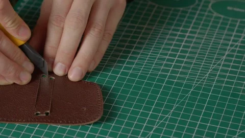 Work with leather, handmade. Stock-Footage 332083063