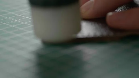 Work with leather, handmade. Video stock 332083089